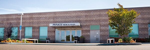 Outdoor View of Pinnacle Medical Plaza
